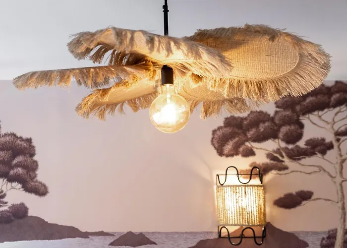 Host Lively * Cannes